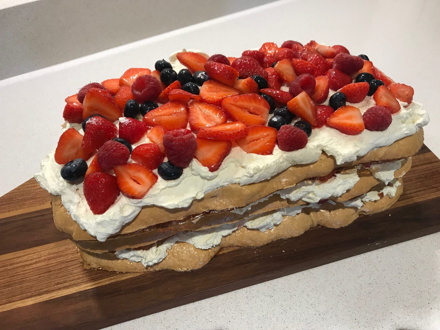 Party Berry Pavlova